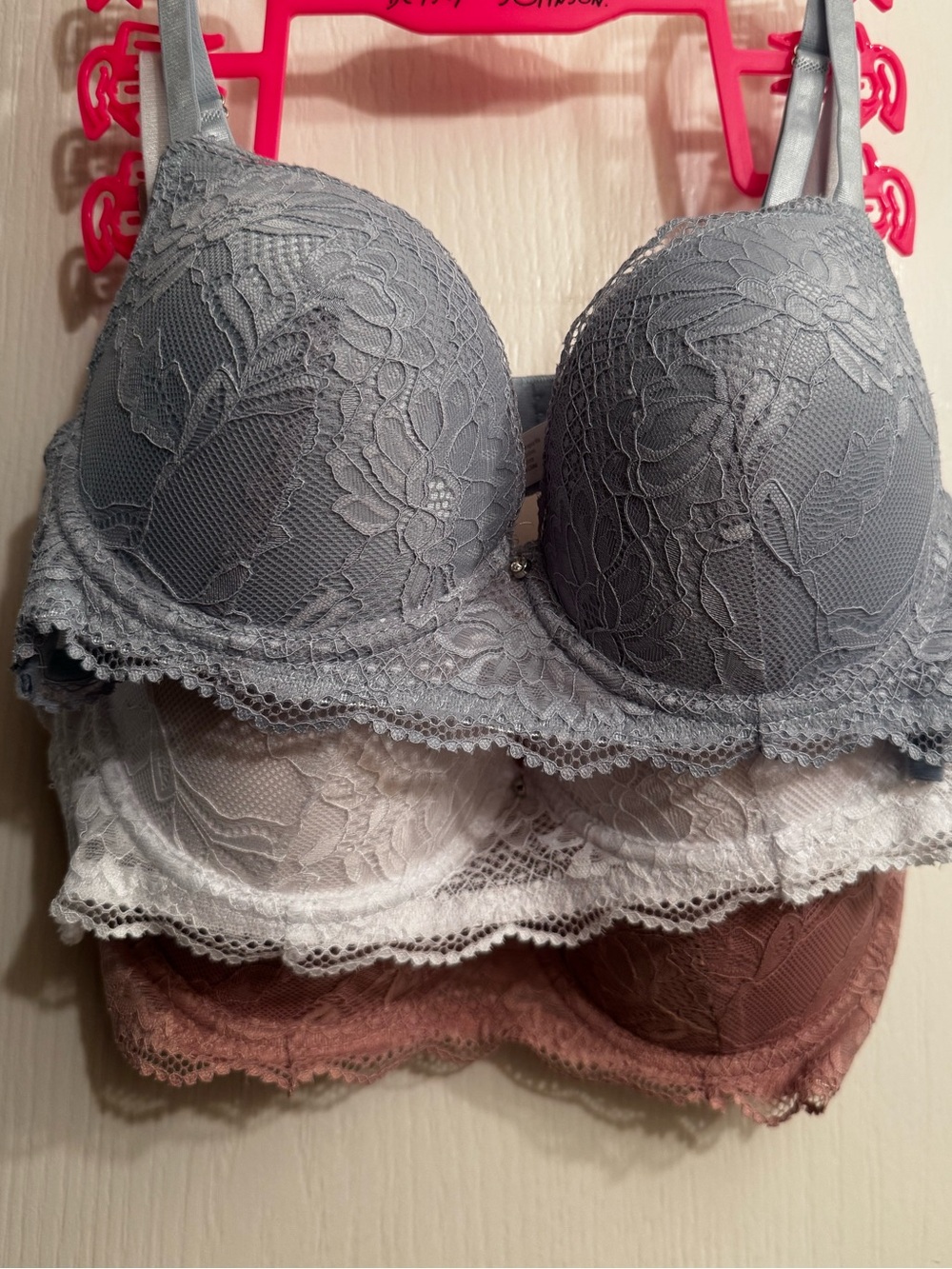 Lot of 3 Lace Push-Up Bras